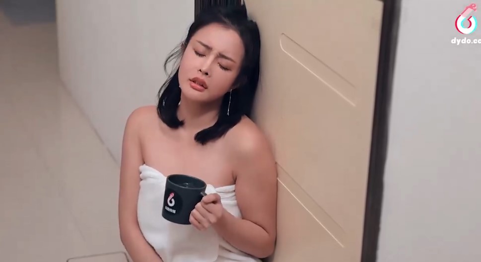 Bạn thân của vợ tập 1: Lếu lều cô bạn thân lồn múp của vợ tôi