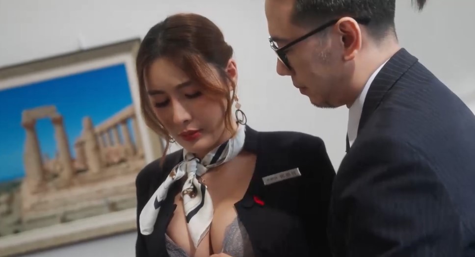 Tiếp viên hàng không Blue Sky Airlines tập 1: Địt sếp để không bị đuổi việc